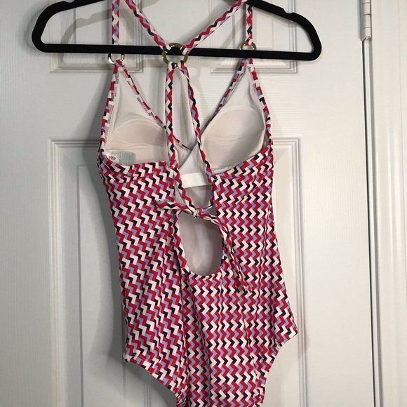 Kona Sol One-Piece Swimsuit - Picture 5 of 7